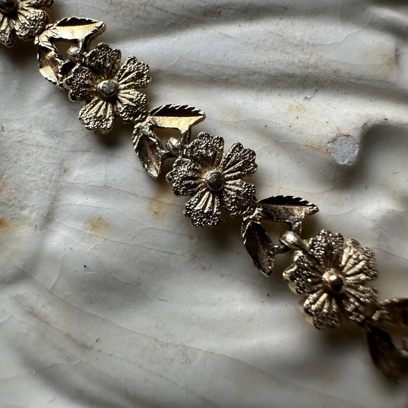 14k Gold Daisy Flower Bracelet Fine Jewelry
