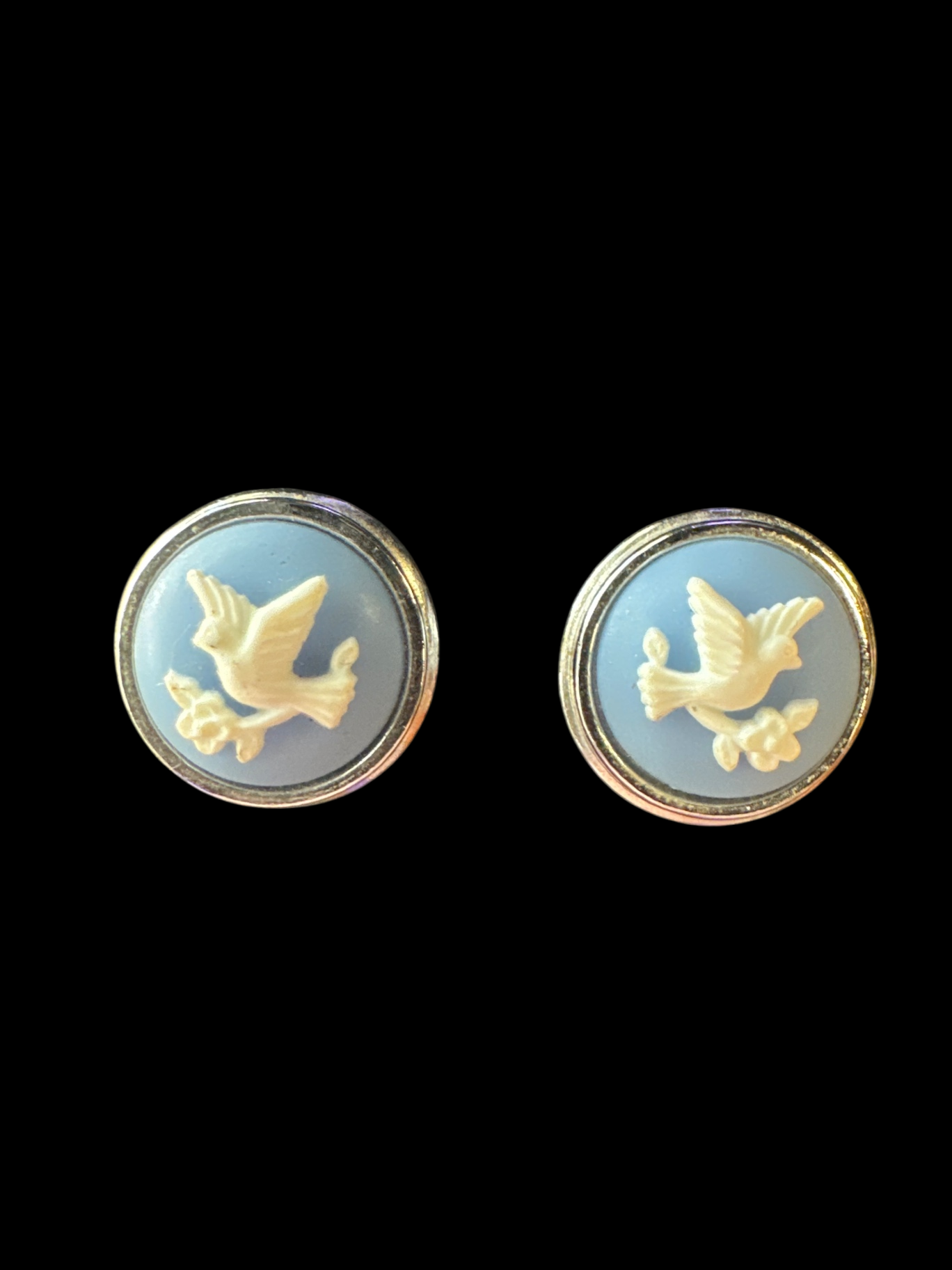 Vintage Avon Wedgewood Dove Cameo Studs