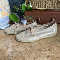 80s Tan “Munro” Laced Oxford Shoes