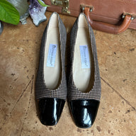 80s/90s Black Leather and Houndstooth “Etienne Aigner” Kitten Heels