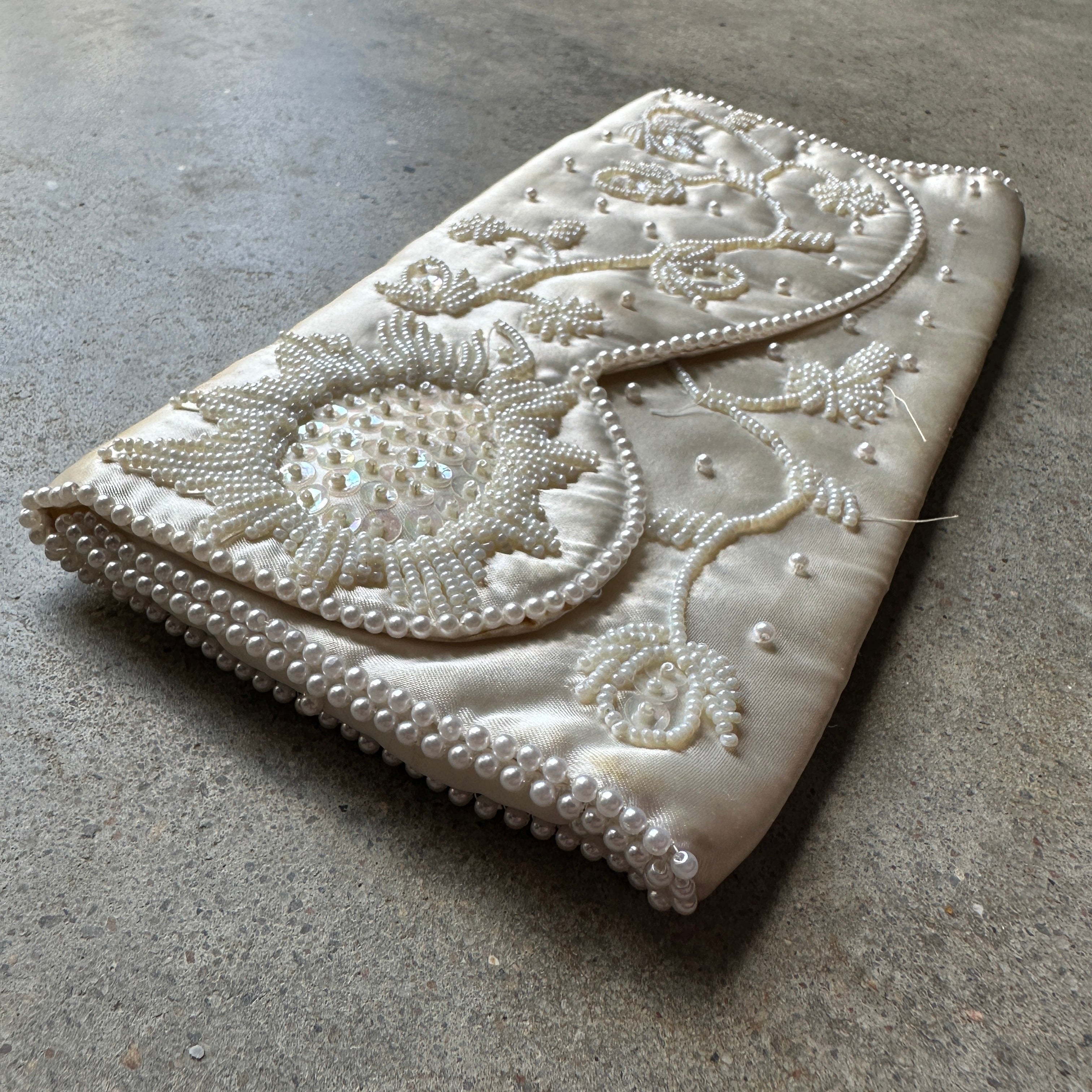 “Bon Soir” White beaded silk clutch
