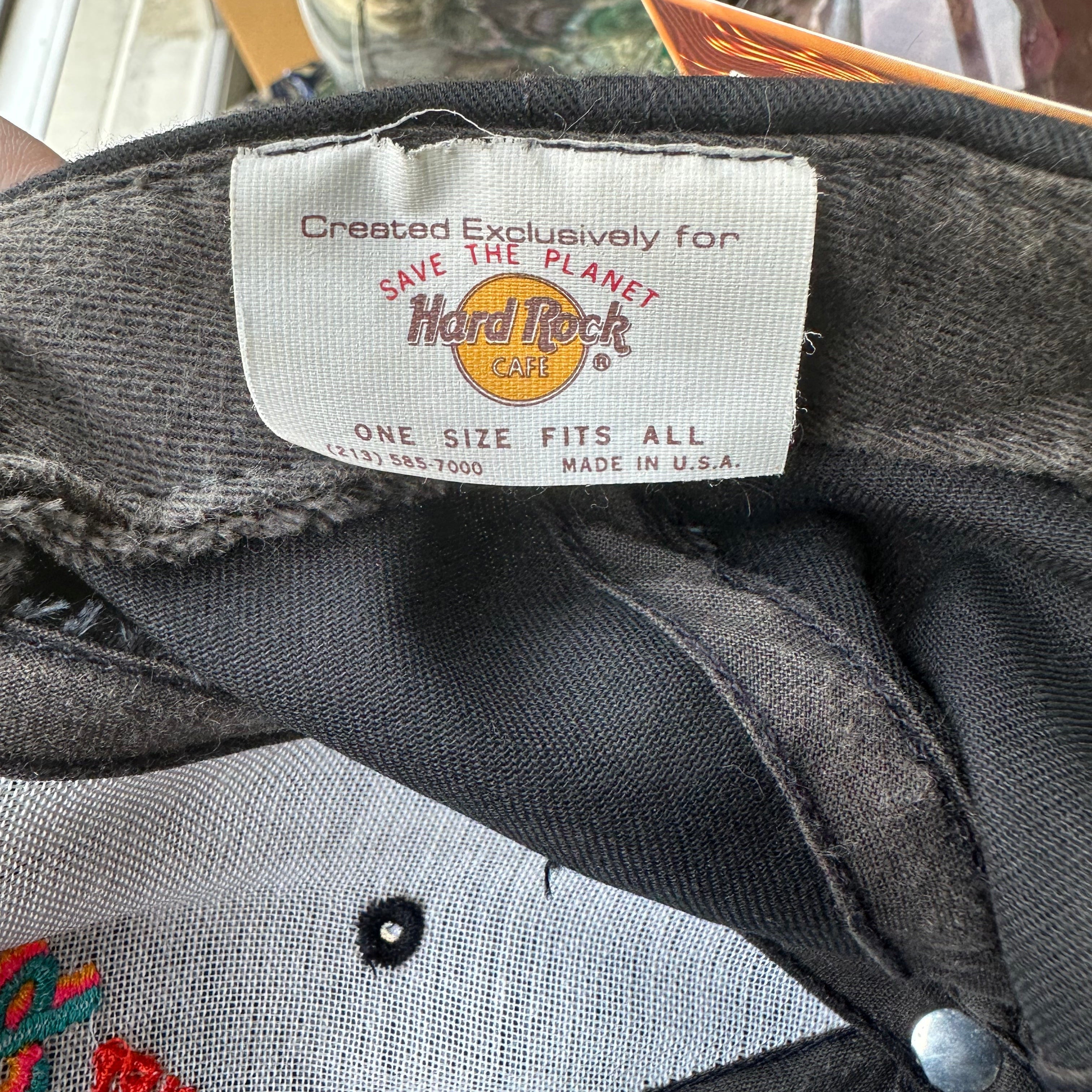 Hard Rock Cafe Chicago, Save The Planet ballcap