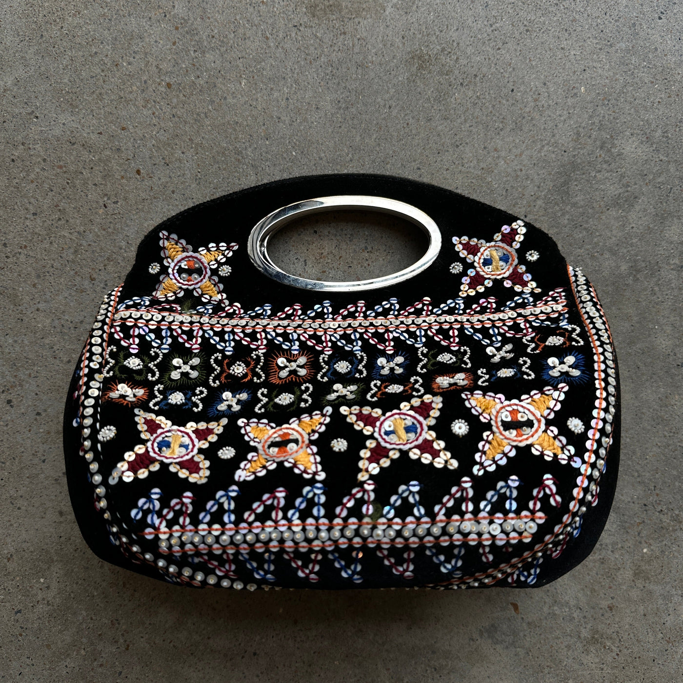 “Oscar de la Renta” Beaded black velvet Clutch Purse
