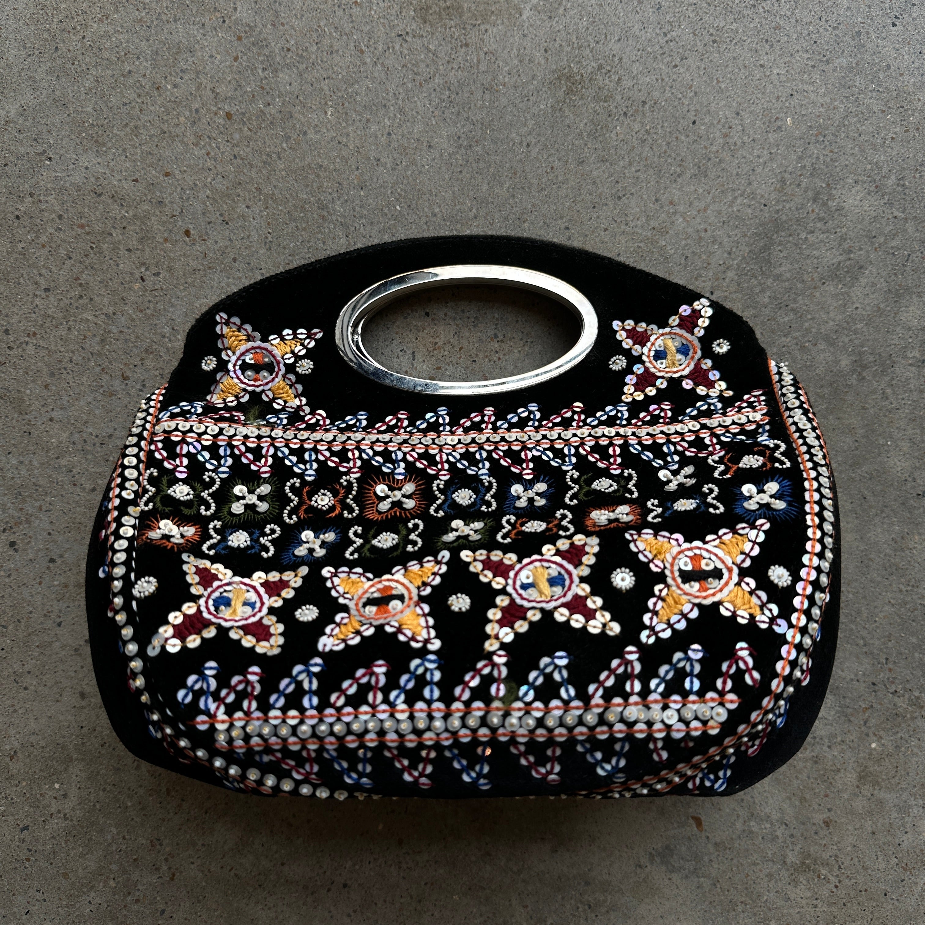 “Oscar de la Renta” Beaded black velvet Clutch Purse