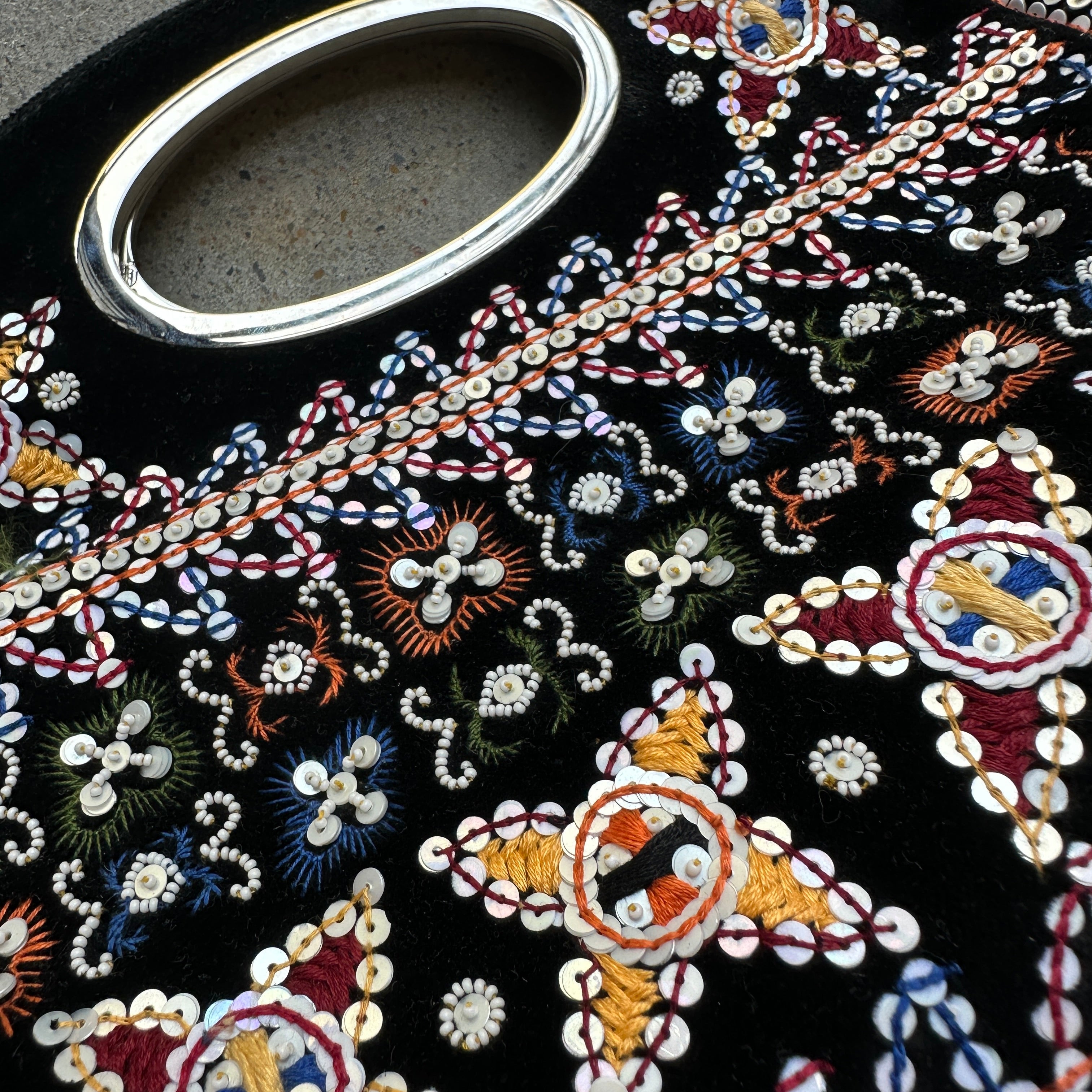 “Oscar de la Renta” Beaded black velvet Clutch Purse