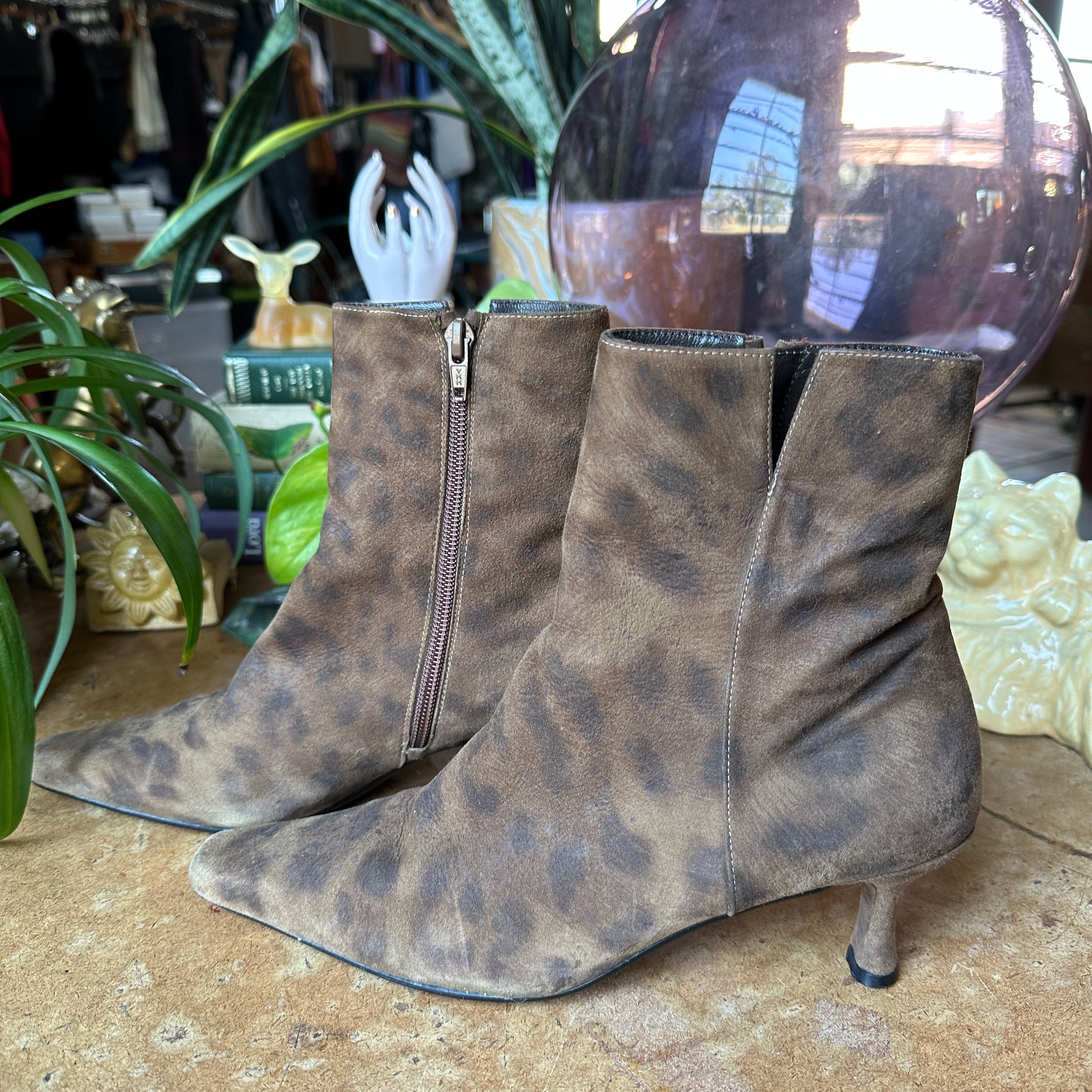 Stuart Weitzman Leather Kitten Heel Chelsea Boots