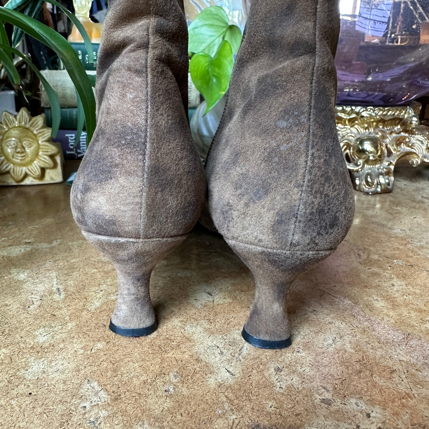 Stuart Weitzman Leather Kitten Heel Chelsea Boots