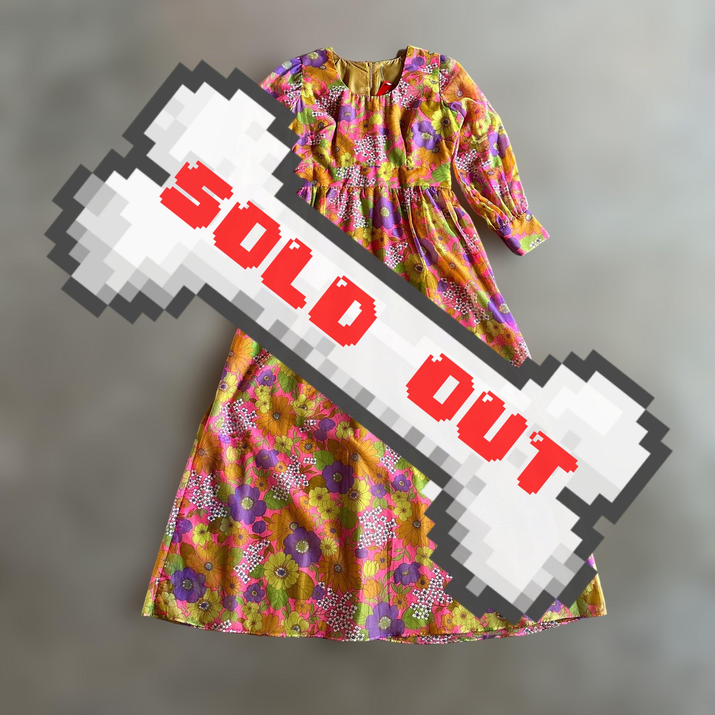 VTG floral dress with sheer sleeves