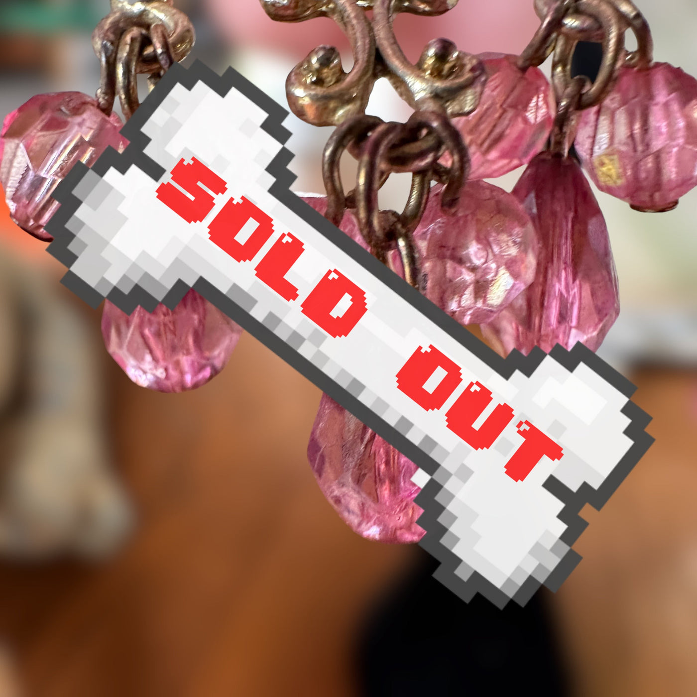 VTG gold-tone pink chandelier earrings