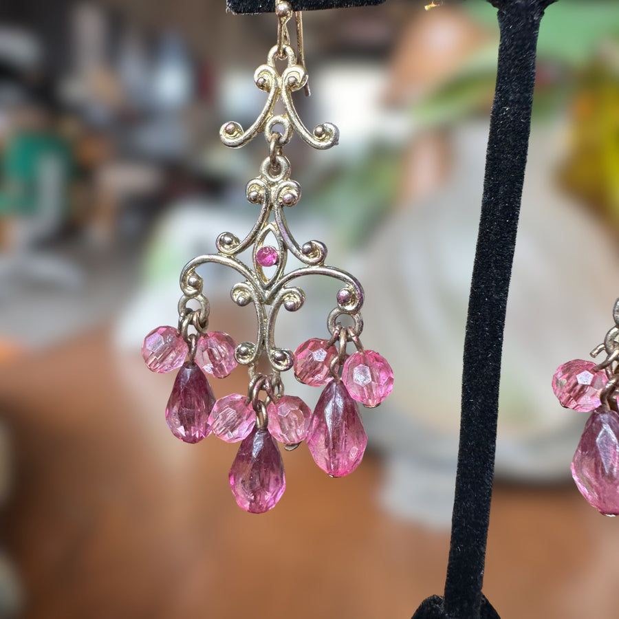 VTG gold-tone pink chandelier earrings
