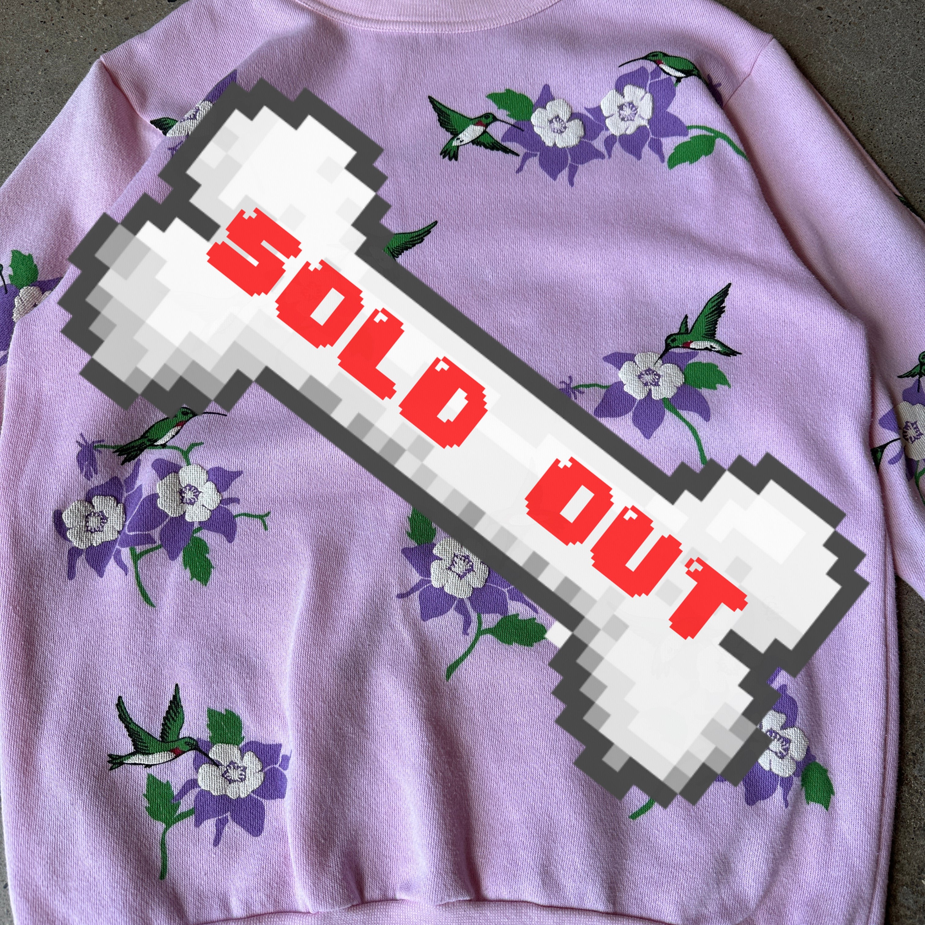 VTG pink hummingbird sweatshirt!