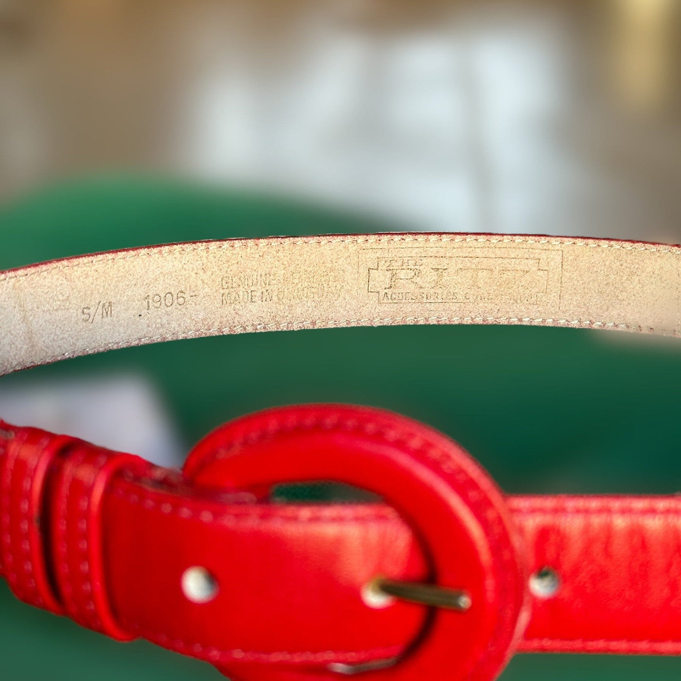 VTG red leather belt