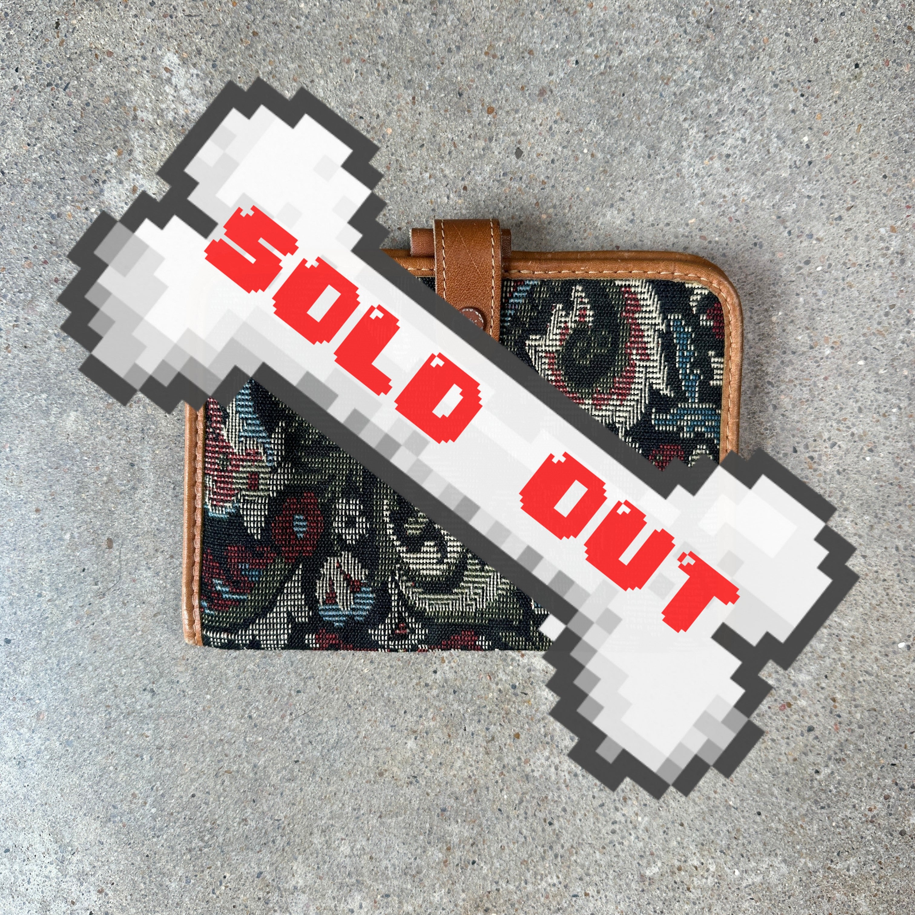 VTG tapestry passport holder