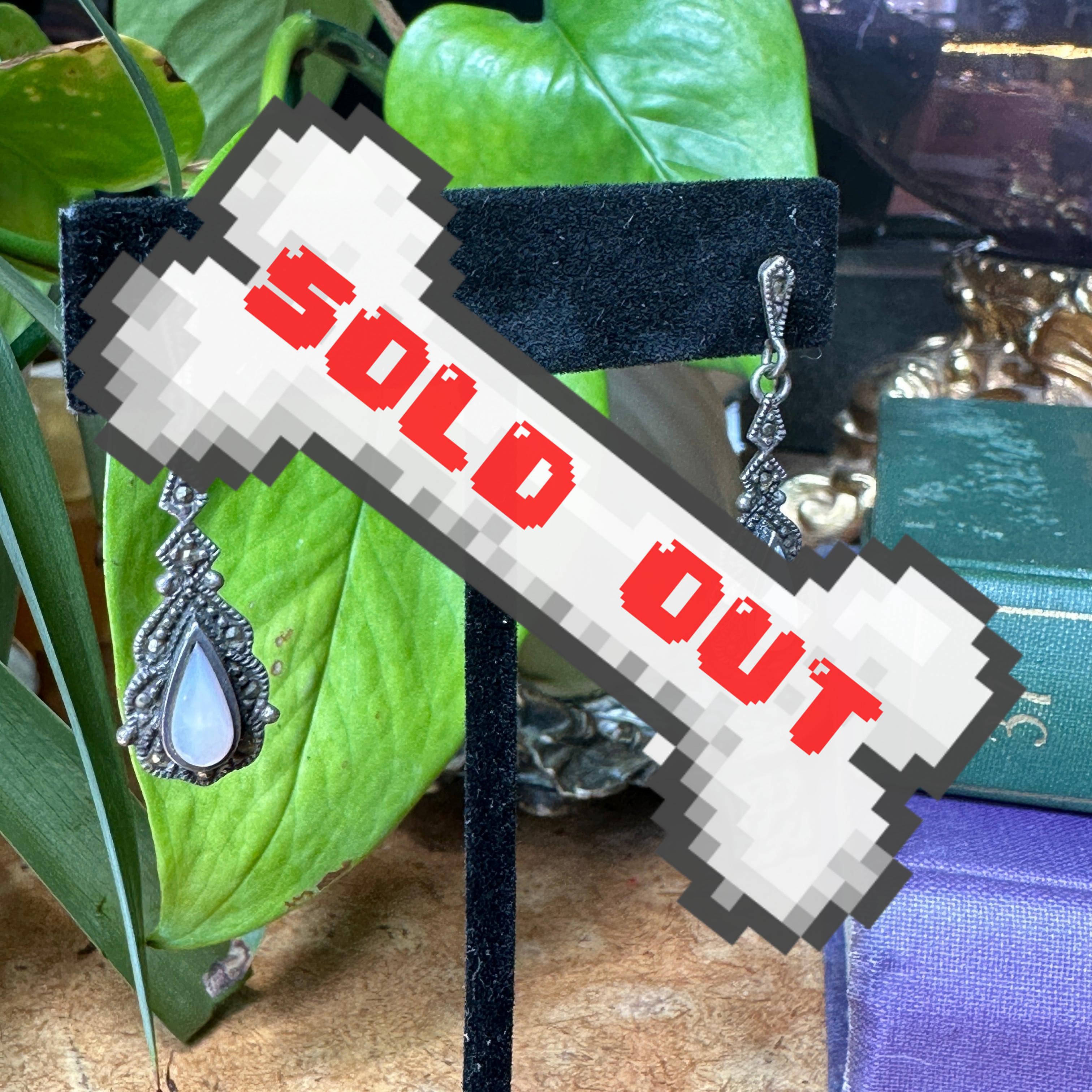 Vintage Art Deco Mother of Pearl Sterling Silver Teardrop Earrings