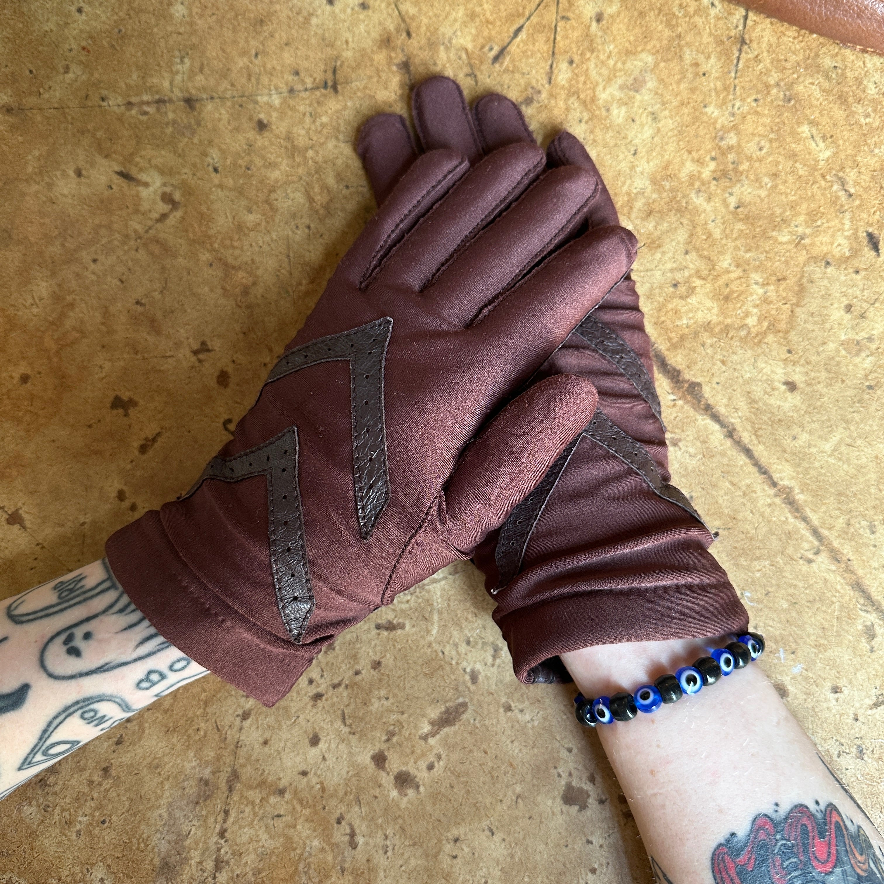Vintage Chocolate Brown “isoToner by ARIS” Gloves