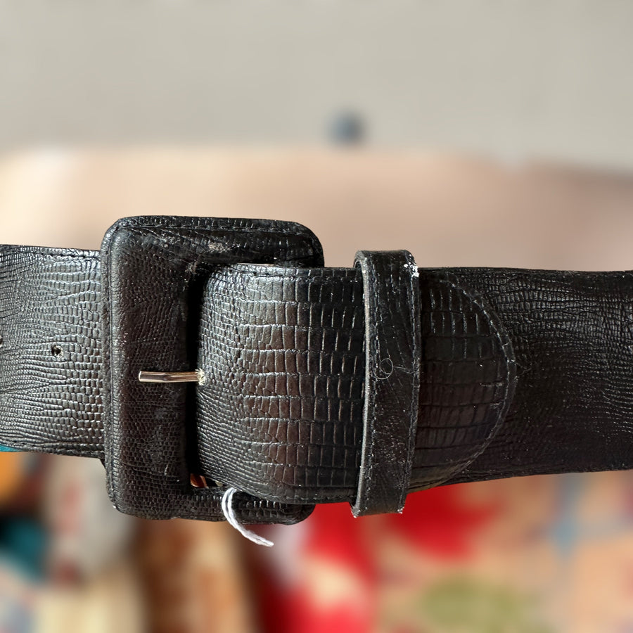 vintage chunky genuine leather belt by Chetta B