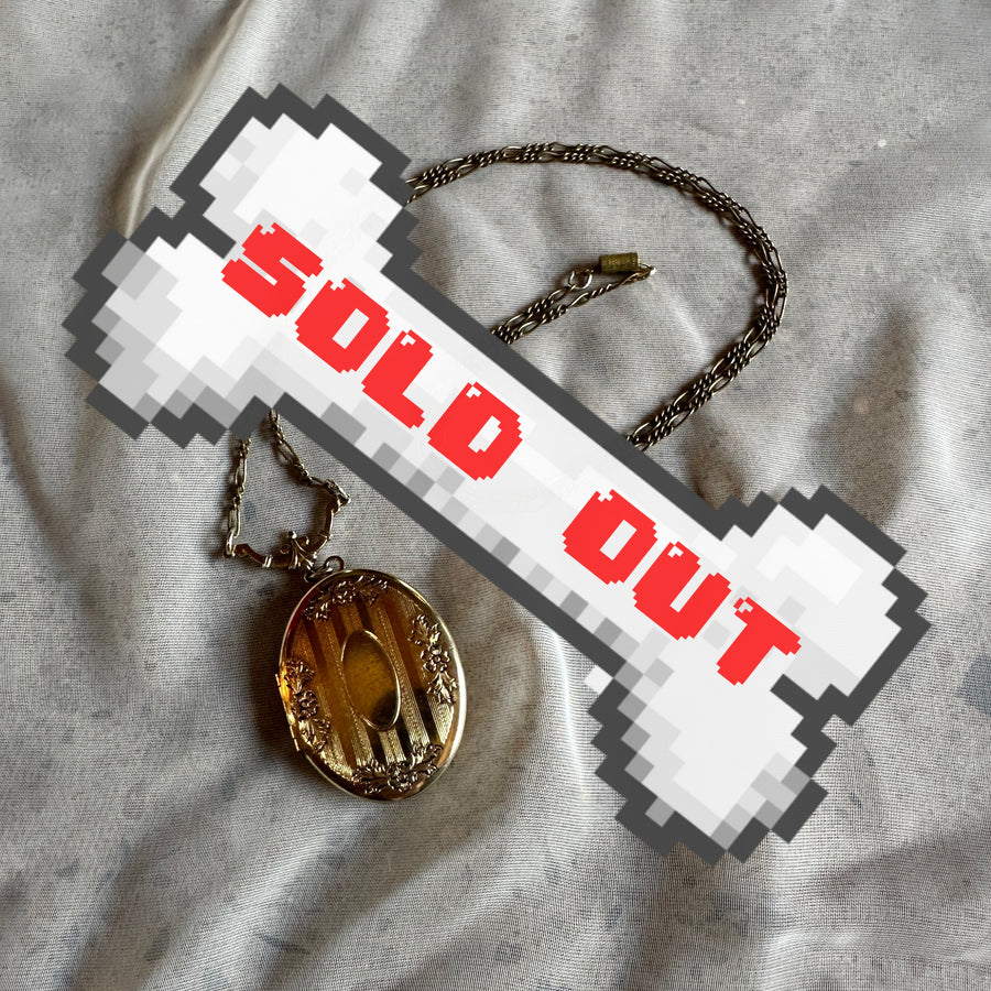 vintage gold-tone locket necklace