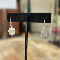 vintage sterling silver peridot cabochon earrings with floral setting